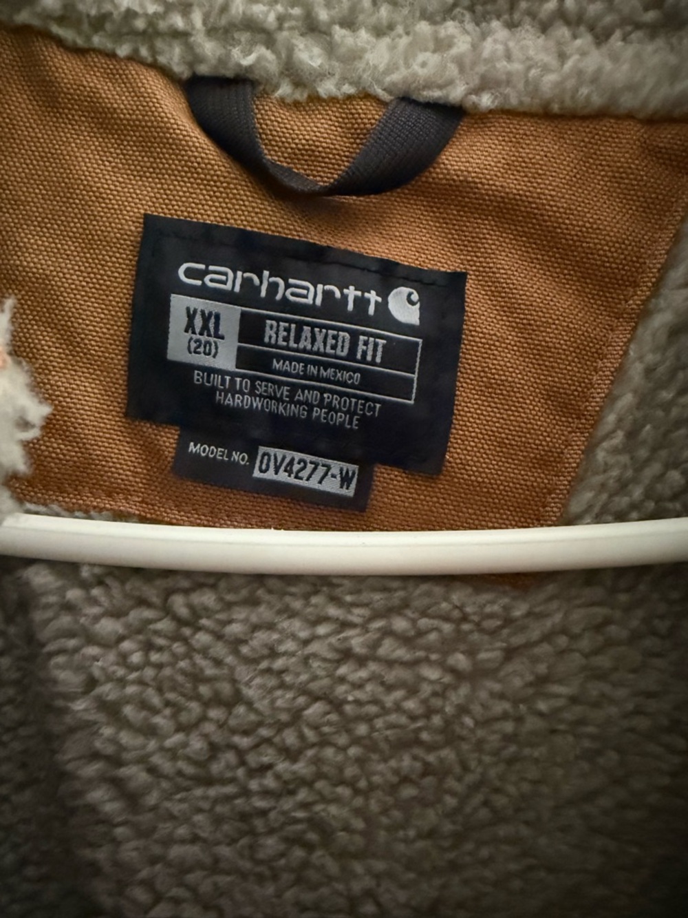 Carhartt vest like new - Picture 2 of 4